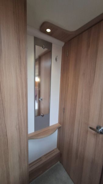 Bailey Unicorn Valencia caravan 375128935