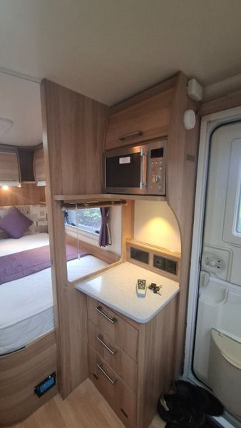 Bailey Unicorn Valencia caravan 375128939