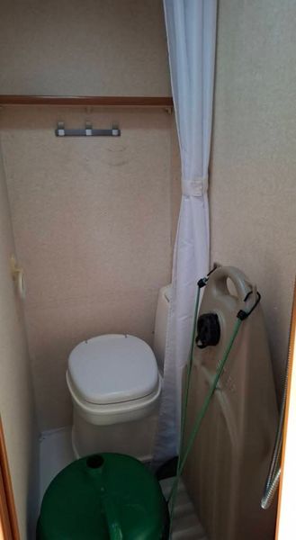 Bailey Ranger fixed bed caravan 375129152