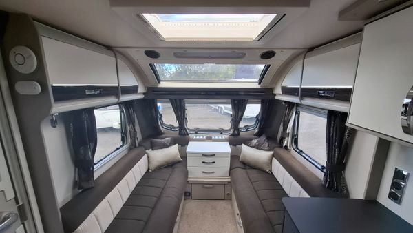 Swift Sterling Elite caravan 375130224