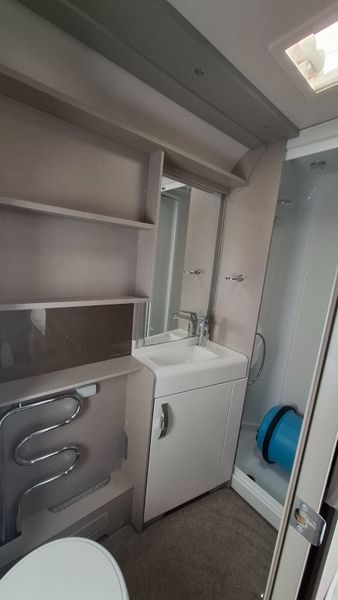 Swift Sterling Elite caravan 375130238