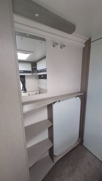 Swift Sterling Elite caravan 375130233