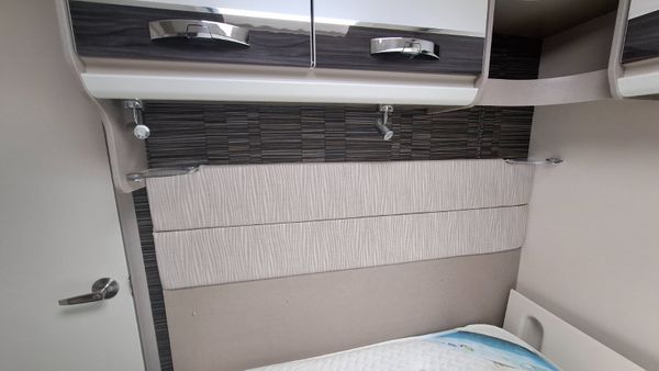 Swift Sterling Elite caravan 375130240