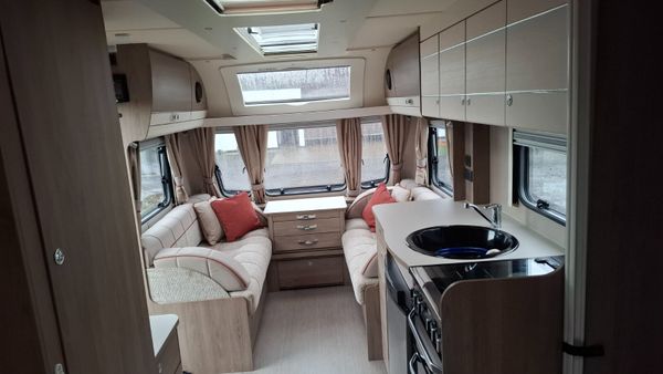 Compass Kensington Island bed caravan 375131191