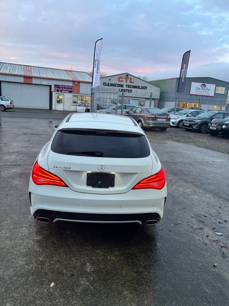 Mercedes-Benz CLA180 375158055