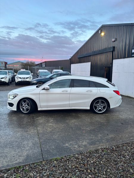 Mercedes-Benz CLA180 375158052