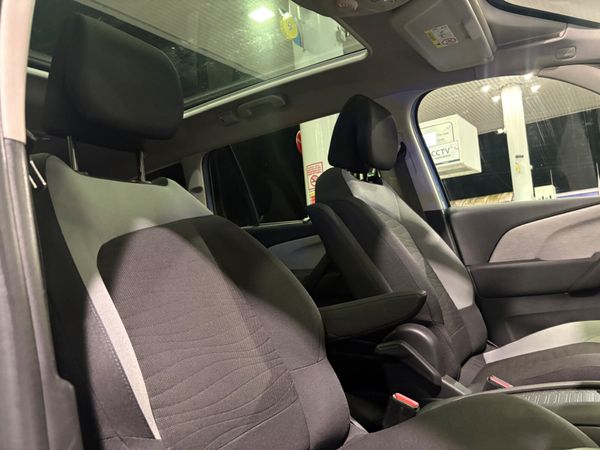 SUPER HIGH SPEC PETROL AUTO 7 SEAT 375169229