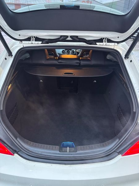 Mercedes-Benz CLA180 375161483