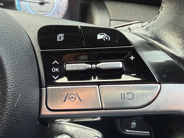 Now Reserved! 212 Hyundai Tucson Executive 375206857