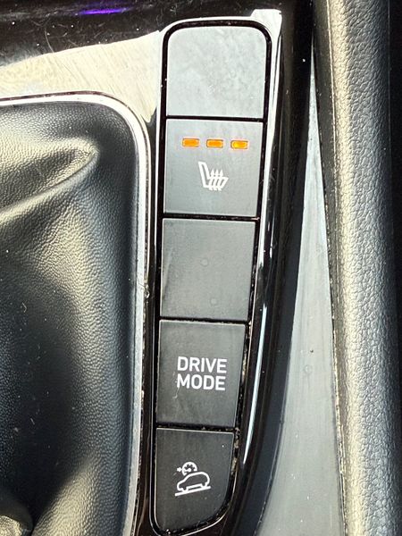 Now Reserved! 212 Hyundai Tucson Executive 375206853