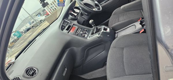 Peugeot 5008 Low mileage 7 seats 375250425