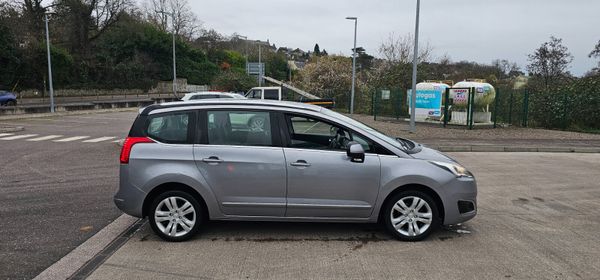 Peugeot 5008 Low mileage 7 seats 375250420