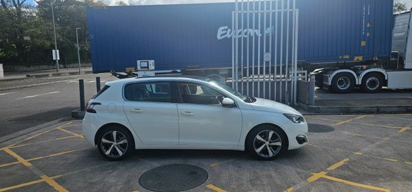 Peugeot 308 NCT12.27 Top Spec Panoramic roof 375250480