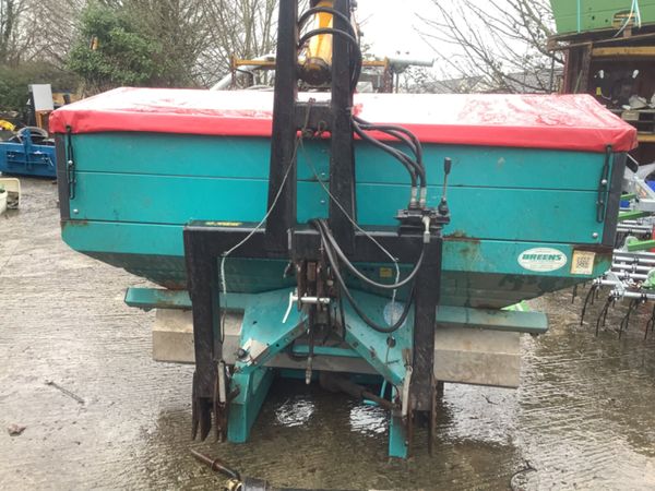 Fertiliser spreader 375285018