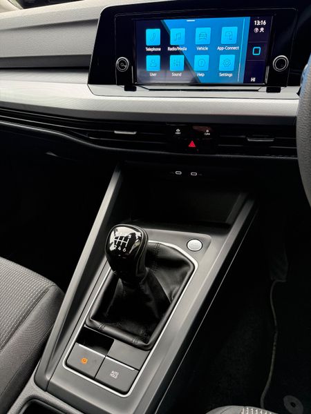 221 Volkswagen Golf Van! 375295066