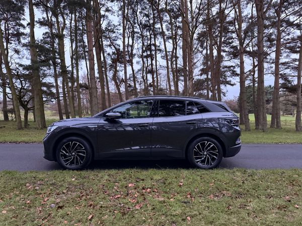 Volkswagen ID.4 2022 Tiny Km Like New 375299623