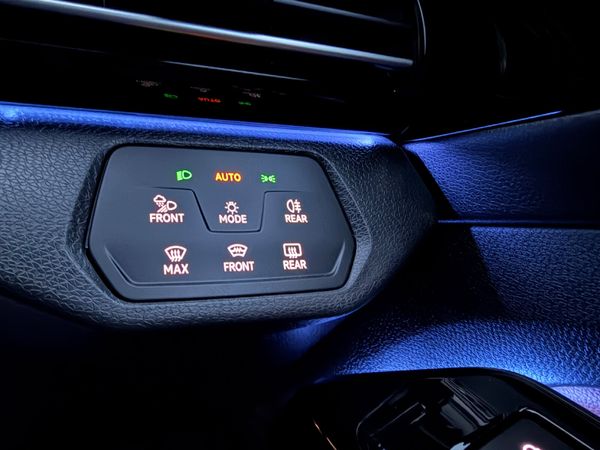 Volkswagen ID.4 2022 Tiny Km Like New 375299646