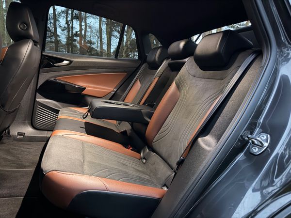 Volkswagen ID.4 2022 Tiny Km Like New 375299656