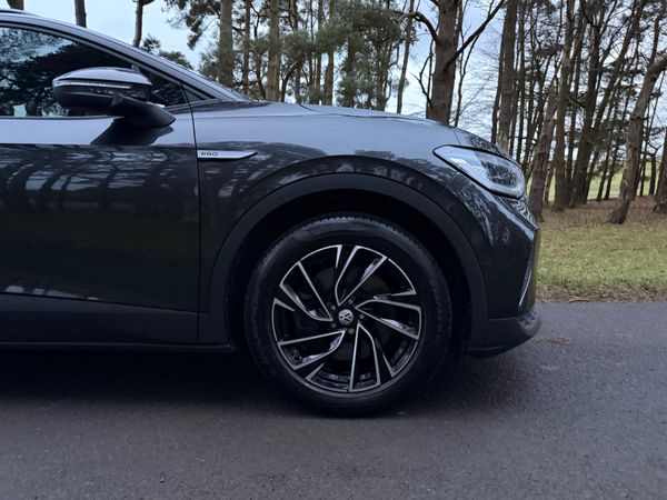 Volkswagen ID.4 2022 Tiny Km Like New 375299667