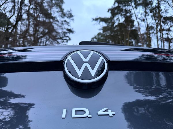 Volkswagen ID.4 2022 Tiny Km Like New 375299660
