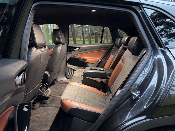 Volkswagen ID.4 2022 Tiny Km Like New 375299661