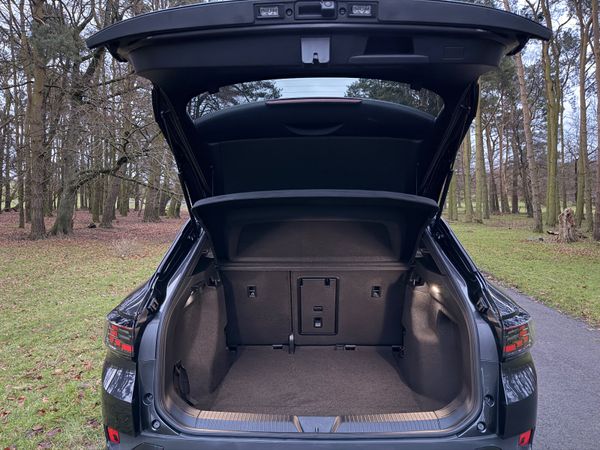 Volkswagen ID.4 2022 Tiny Km Like New 375299662