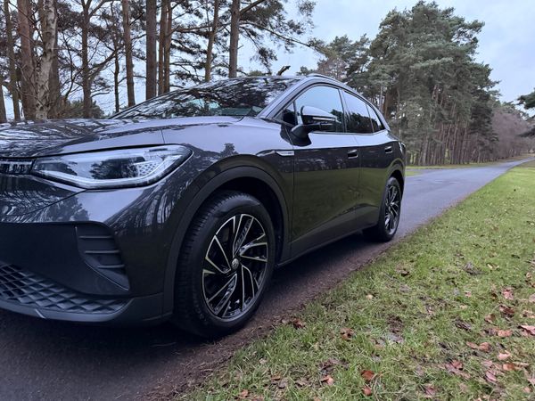 Volkswagen ID.4 2022 Tiny Km Like New 375299675