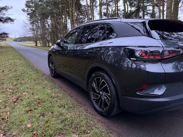 Volkswagen ID.4 2022 Tiny Km Like New 375299677