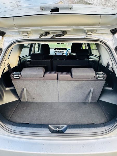 Toyota Prius Alpha 7 Seater  €23,500 Quick Sale 375308946