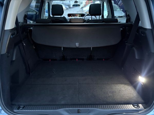 SUPER HIGH SPEC PETROL AUTO 7 SEAT 375319259