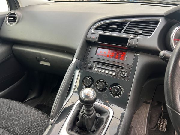 Peugeot 3008 2016 1.6 Blue Hdi 120 bhp Active 375340975