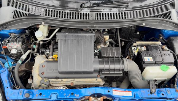 Suzuki Swift 2010 1.3 petrol low kms 375361942