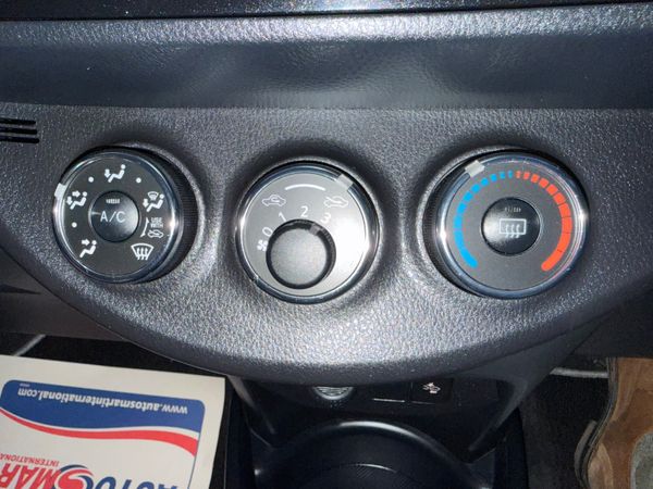 2019 Toyota Yaris(vitz) 1.0 petrol Auto,41k Miles 375388582