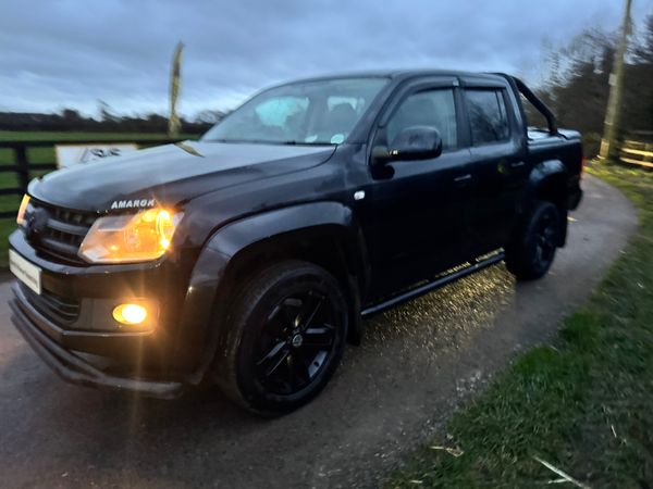 132 Volkswagen Amarok Highline 180bhp black Ed 375392276