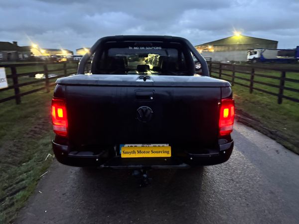 132 Volkswagen Amarok Highline 180bhp black Ed 375392280
