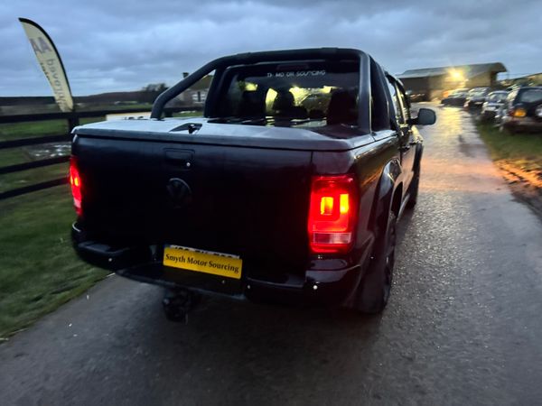 132 Volkswagen Amarok Highline 180bhp black Ed 375392281