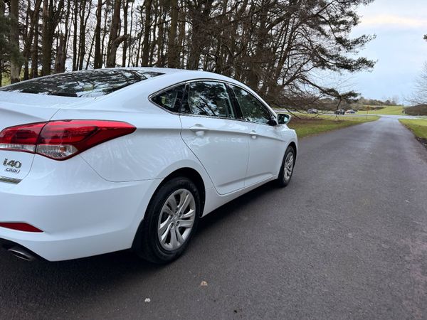 Hyundai i40 2017 1.7 Diesel 1 Owner 375406875