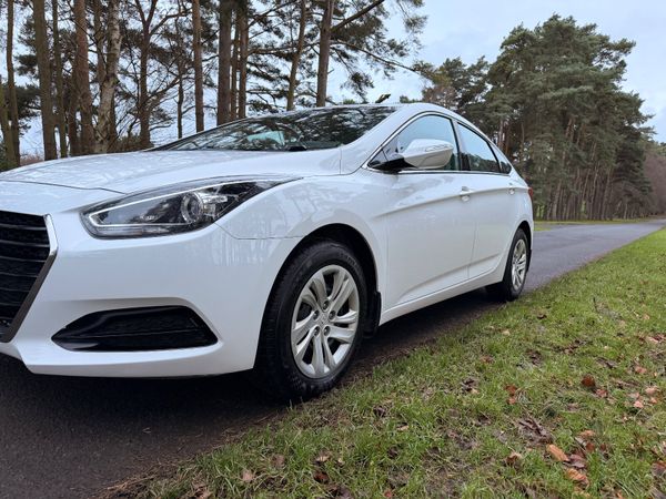 Hyundai i40 2017 1.7 Diesel 1 Owner 375406876