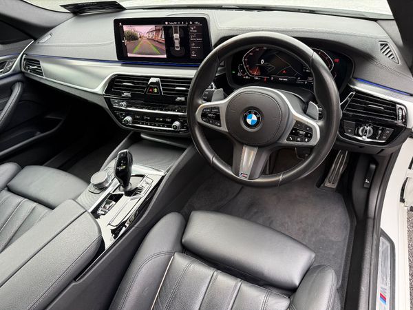 *Facelift* Immaculate 211 BMW 520d M-Sport! 375434822