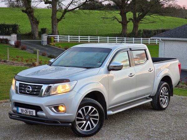 Nissan Navara 2019 375467318