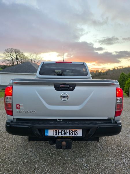 Nissan Navara 2019 375467321