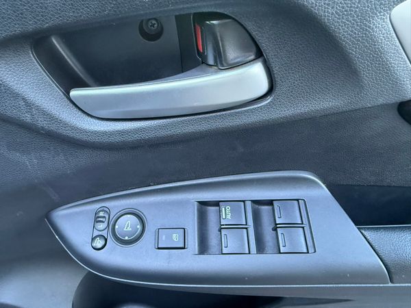 2016 Honda Jazz/Fit 1.5 Petrol Hybrid ,Automatic 375592637