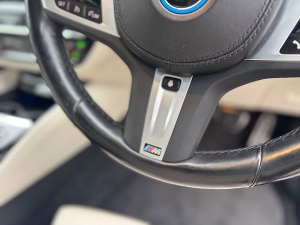 BMW 530E 2022 XDRIVE SUNROOF MASSIVE SPEC 375618404