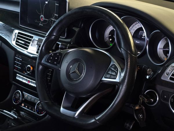 161 Mercedes-Benz CLS AMG 375636081