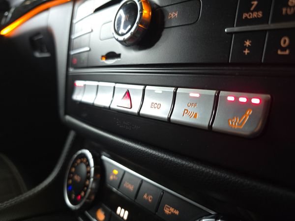 161 Mercedes-Benz CLS AMG 375636116