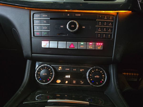 161 Mercedes-Benz CLS AMG 375636119