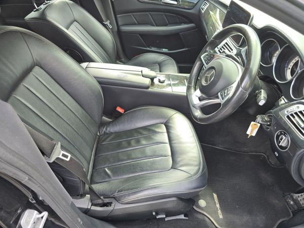 161 Mercedes-Benz CLS AMG 375636124