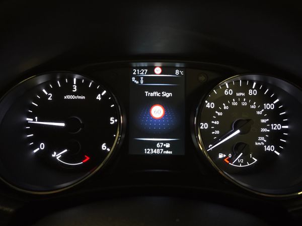 161 Nissan Qashqai TEKNA 1.6 Diesel Manual 6 Speed 375637249