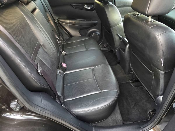 161 Nissan Qashqai TEKNA 1.6 Diesel Manual 6 Speed 375637242