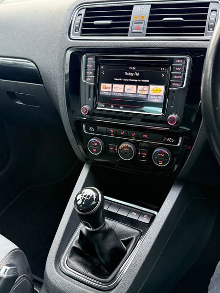 Stunning 171 Volkswagen Jetta Highline! 375649690